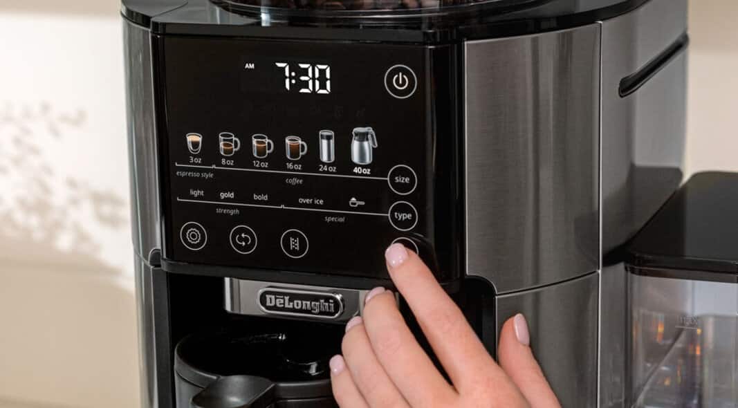 One-touch Simplicity With the simple and intuitive design of TrueBrew™, your perfect cup of coffee is at your fingertips.