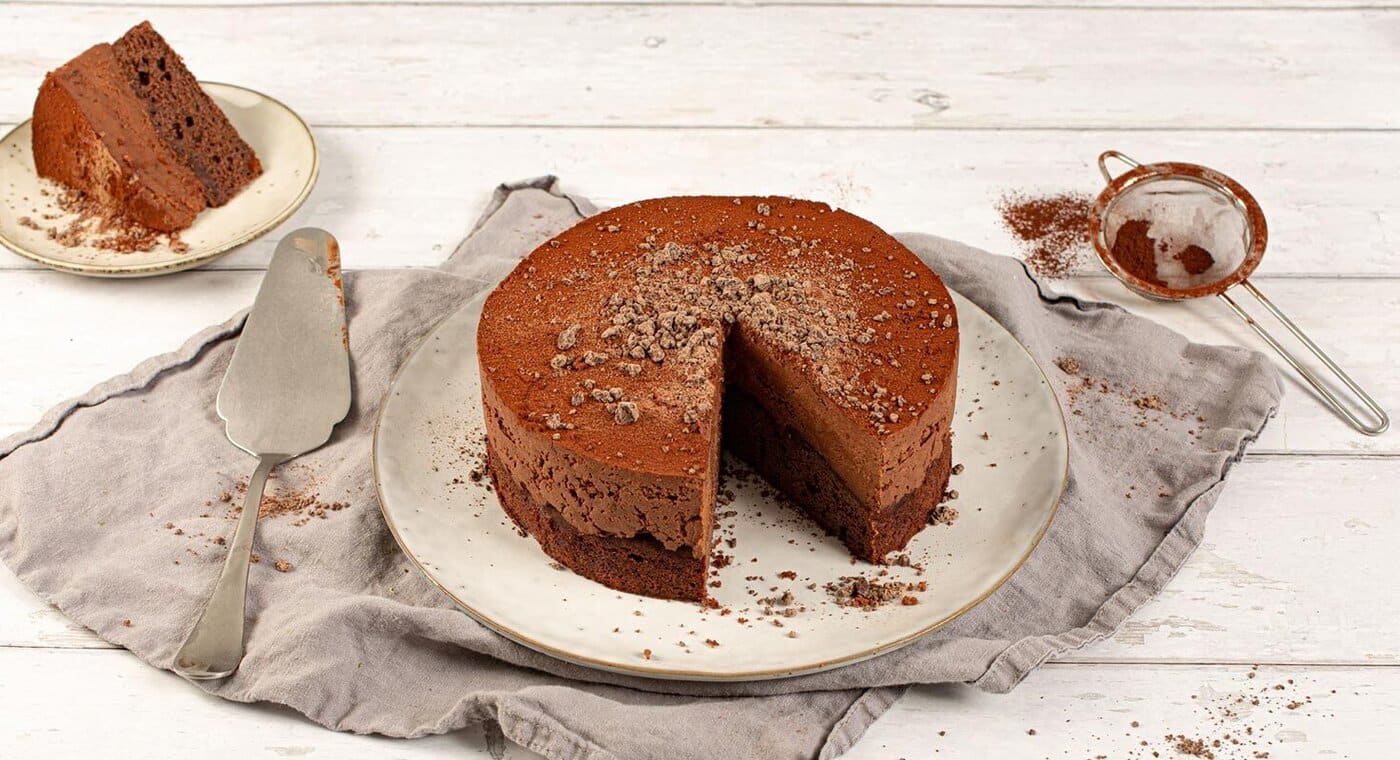 3L2A1610_chocolate-mousse-cake_1584x800.jpg