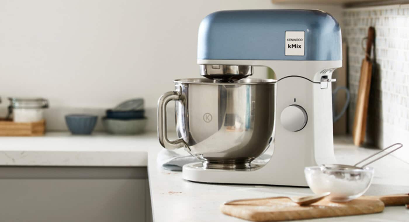 KW Article_5 things to consider stand mixer_Desktop_2.jpg