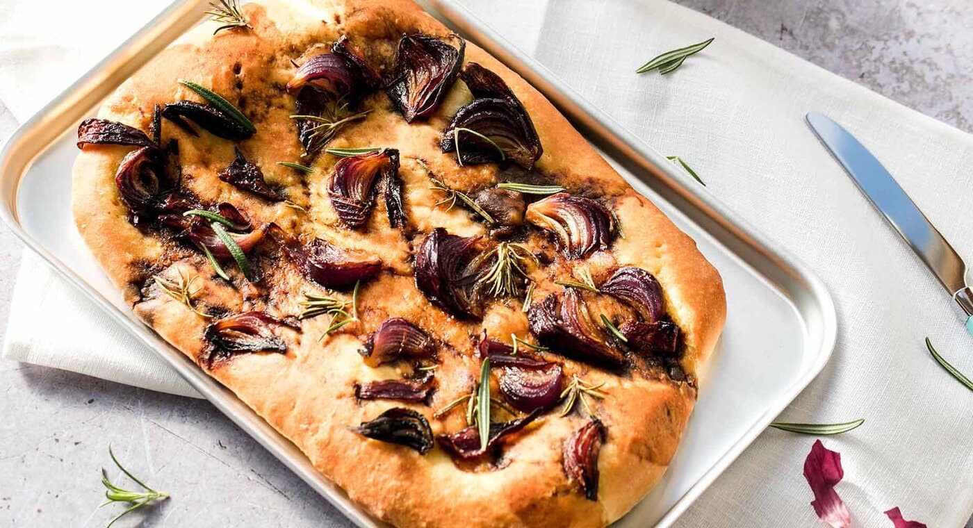 /medias/kenwood-2019-shoot-2-darker-onions-1994x1000.jpg?context=bWFzdGVyfHJvb3R8MTc3NTAxfGltYWdlL2pwZWd8YURoaUwyaGpNQzgwTkRrME9UTTFPREE0TkRFeU5pOXJaVzUzYjI5a1h6SXdNVGxmYzJodmIzUmZNbDlrWVhKclpYSmZiMjVwYjI1ekxURTVPVFI0TVRBd01DNXFjR2N8MjdlOTgxYjA4ZmRiZGY4ZDRmMTkxMWZlYTFiMjQwNGQ4OTc3ZmIxYWUzY2ViODU0ZmMzMzczYmY3ZWJiNDgzYQ