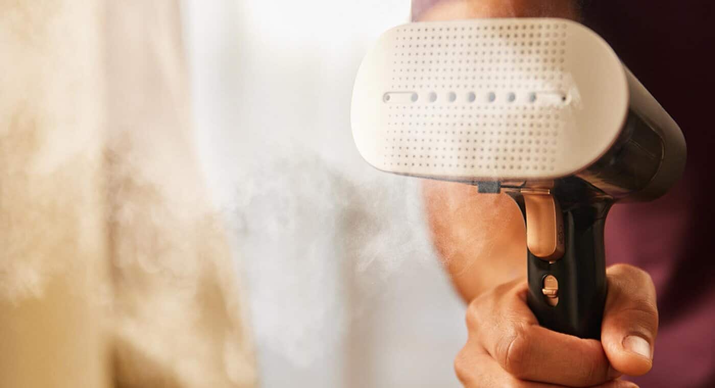 braun-quickstyle-7-GS7077BK_garment-steamer_benefit-1920x960.jpg