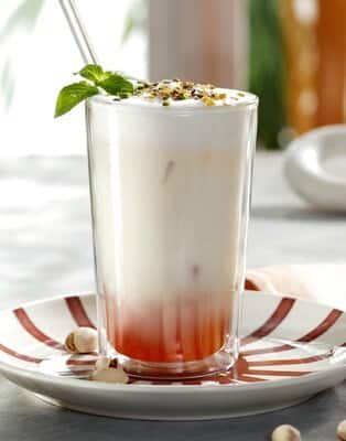Pistáciové Cold Brew Latte