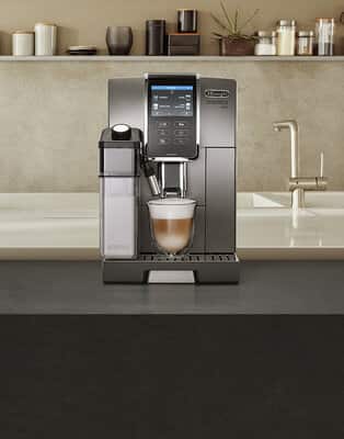 Automatic Espresso Machines with automatic milk frother