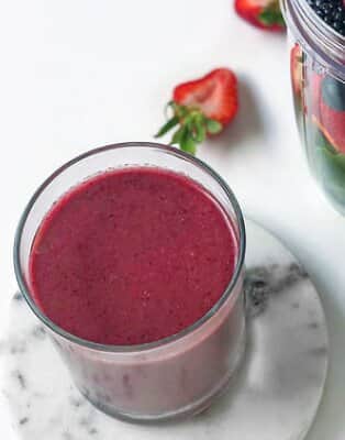 Smoothie z lesného ovocia