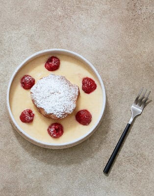 Topfen-Zimt Bällchen in Zimt-Zucker mit Vanillesauce
