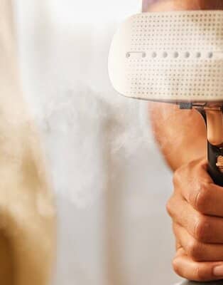 Come lavare le tende in lavatrice e stirarle