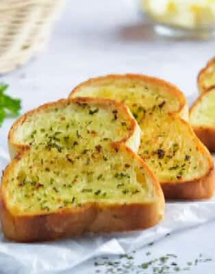 Poznaj nasze pomysły na grzanki w kilku smacznych odsłonach i włącz je do swojego codziennego menu!