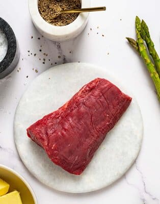 Jak przyrządzić wołowinę na grillu, żeby była miękka? Co zrobić, by wołowina z grilla była perfekcyjnie doprawiona? Kliknij i poznaj nasze porady!