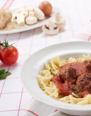 Meatballs with tomato sauce