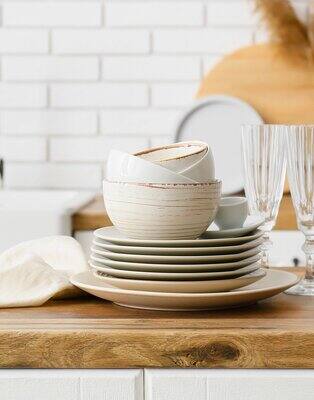 Sprawdź, co gdzie trzymać w kuchni oraz jakie urządzenia wybrać, aby łatwo je przechowywać.