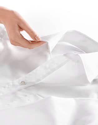 Oczekujesz perfekcyjnych efektów prasowania, ale nie chcesz poświęcać tej czynności dużo czasu? Odczuj różnicę dzięki 5 najważniejszym cechom żelazek parowych Braun.