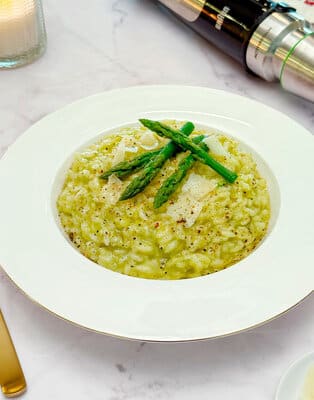 Risotto de espárragos y trufa
