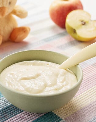 Millet milk purée with apple