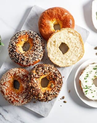 Quick protein bagels
