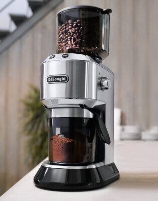 豆を挽くこだわりに応えるコーヒーグラインダー