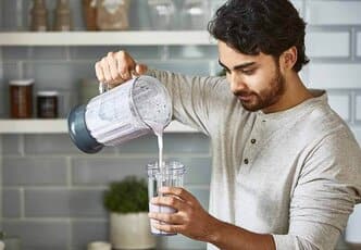 How to make smoothies with a food processor
