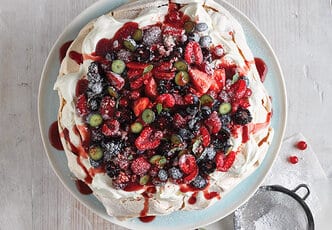 Pavlova aux fruits rouges