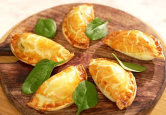 Chaussons corses bruccio-épinards by Justine Piluso