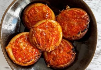 Minis pizzas tomate et origan