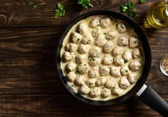 Boulettes de poulet sauce crémeuse