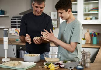 How to bake with kids of all ages