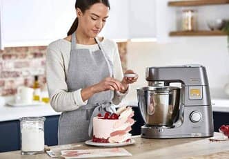 Comparing the Titanium Chef Patissier XL and Cooking Chef XL