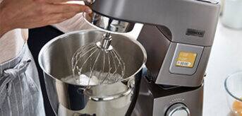 KW Article_5 things to consider stand mixer_Desktop_4.jpg