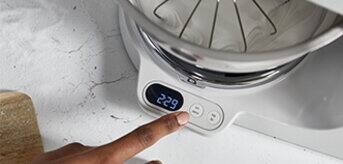 KW Article_5 things to consider stand mixer_Desktop_6.jpg