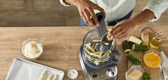 FDM71_MULTIPRO_1584x1200EXPRESS_WEIGH+_MAKING_COURGETTE_FRIES.jpg