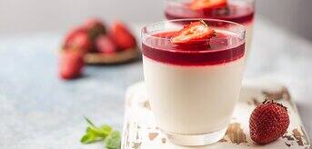 Kogel mogel z musem malinowym - zdjęcie.