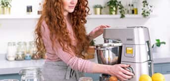 KW Article_guide to Stand Mixers_Desktop_3.jpg