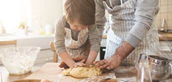KW Article_Top tips for baking with kids_4.jpg