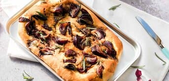 /medias/kenwood-2019-shoot-2-darker-onions-1994x1000.jpg?context=bWFzdGVyfHJvb3R8MTc3NTAxfGltYWdlL2pwZWd8YURoaUwyaGpNQzgwTkRrME9UTTFPREE0TkRFeU5pOXJaVzUzYjI5a1h6SXdNVGxmYzJodmIzUmZNbDlrWVhKclpYSmZiMjVwYjI1ekxURTVPVFI0TVRBd01DNXFjR2N8MjdlOTgxYjA4ZmRiZGY4ZDRmMTkxMWZlYTFiMjQwNGQ4OTc3ZmIxYWUzY2ViODU0ZmMzMzczYmY3ZWJiNDgzYQ