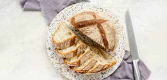 /medias/KW-Article-Bread-Recipes-Desktop-1.jpg?context=bWFzdGVyfHJvb3R8MzI1NjQ0fGltYWdlL2pwZWd8YUdSbEwyaGtZUzh4TXpFek5UTXpOelkxTWpJMU5DOUxWeUJCY25ScFkyeGxYMEp5WldGa0lGSmxZMmx3WlhOZlJHVnphM1J2Y0Y4eExtcHdad3xhYTBlM2YwNjJjM2MyOGUxNmI1YjUzZjc5YzkxNDY0YmE1OTE2ZGE3ZGUzMzA5YjFiOTgxNzcwODUzNDhmN2U5