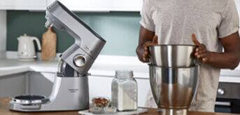 KW Article_5 things to consider stand mixer_Desktop_3.jpg