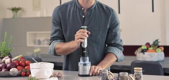 Braun MultiQuick 9X Hand blender in use
