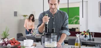 Braun MultiQuick 9X Hand blender in use
