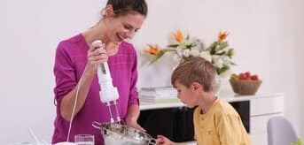 Braun MultiQuick 7 Hand blender in use