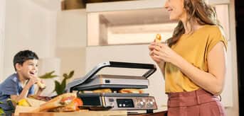 Braun MultiGrill 7 in use