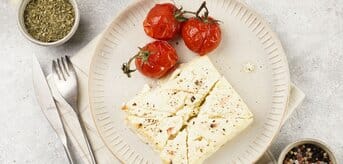 grillowana feta z warzywami