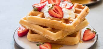 braun-domowe-gofry-z-truskawkami-tytulowa.jpg