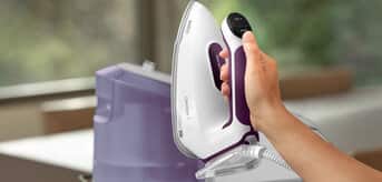 Braun CareStyle 7 in use