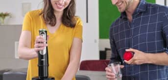 Para rozdrabniająca buraka w blenderze Braun MultiQuick 9 - zdjęcie.