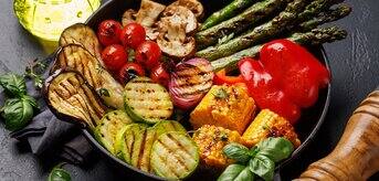 Miska grillowanych warzyw - zdjęcie.