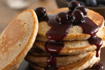 Oaty Pancakes with Blueberries