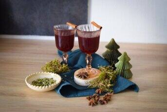 Vin chaud sans alcool aux épices