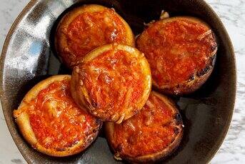 Minis pizzas tomate et origan