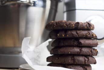 Easy But Awesome Cookies by Peter Axworthy