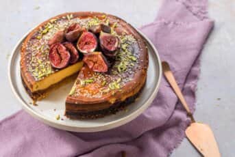 Cheesecake aux dattes et au sésame