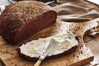 Pumpernickel (pain au seigle d'origine germanique)
